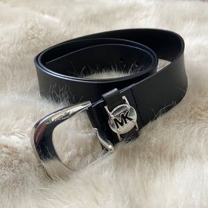 MICHAEL KORS Genuine Leather Black Belt LIKE NEW